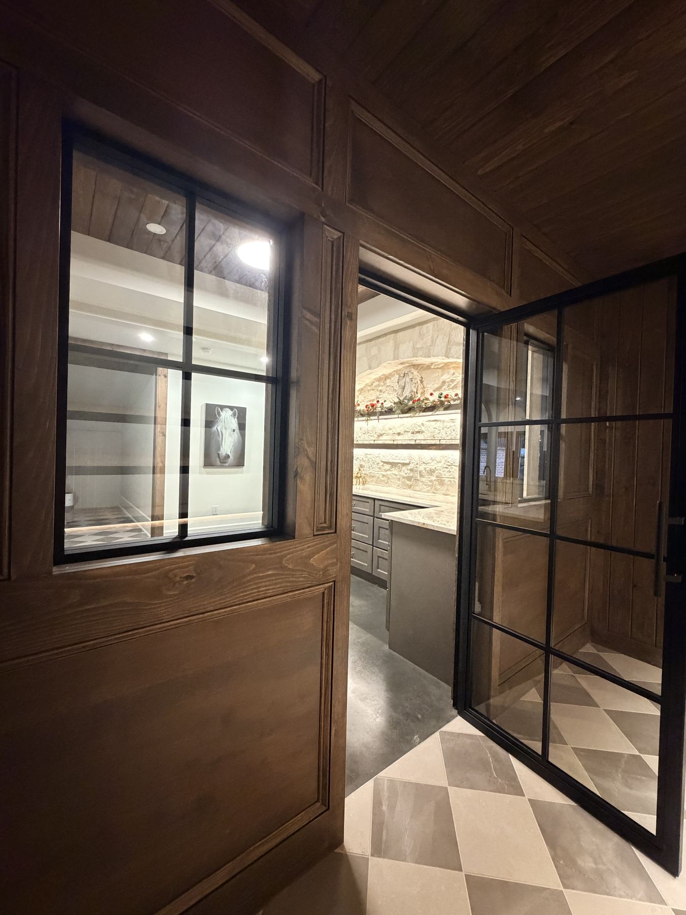 13645 Providence Luxury Basement Atlanta — Photo 1