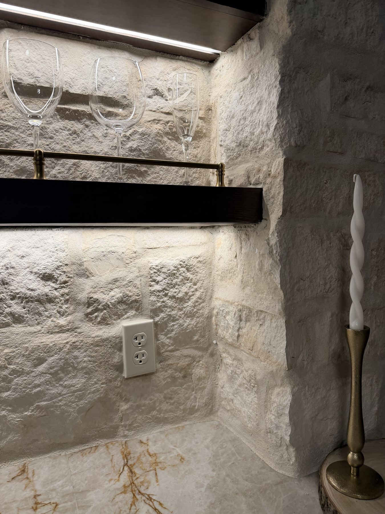 13645 Providence Luxury Basement Atlanta — Photo 2