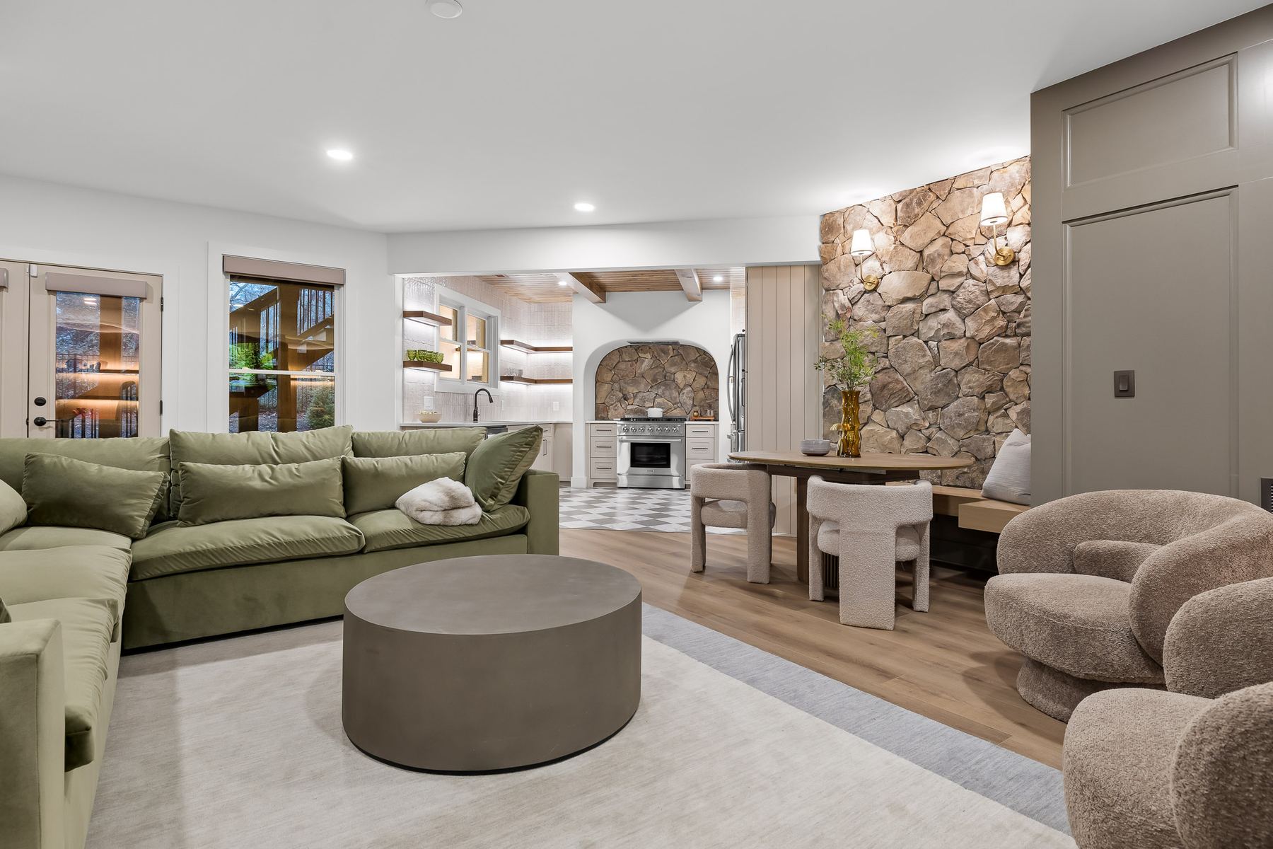 270 Dodd Lane Luxury Basement Atlanta — Photo 11